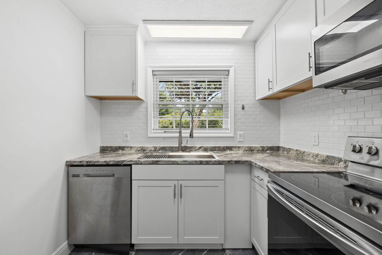 7900 Westheimer Road - Photo 1