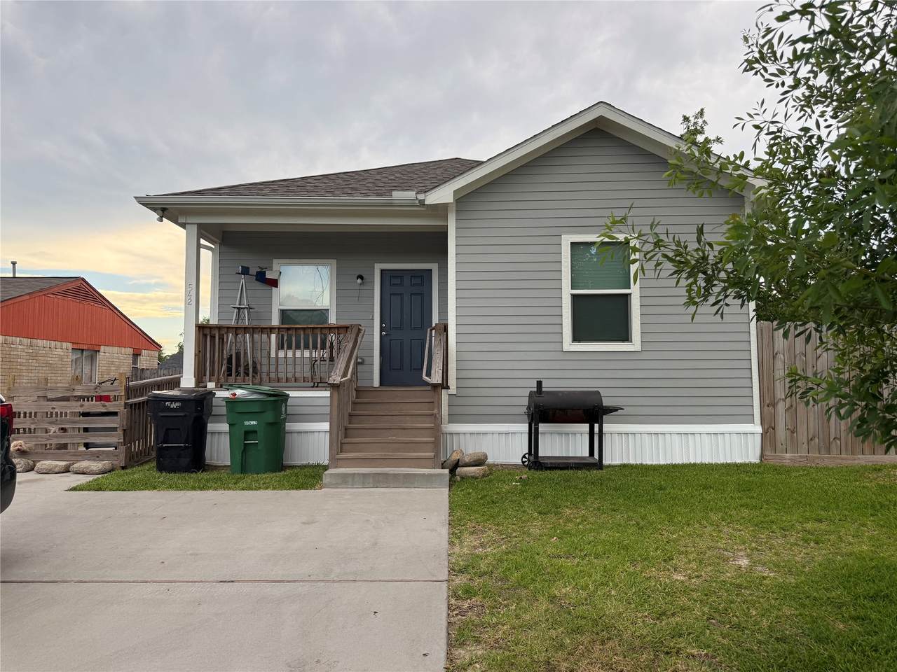 542 Coolwood Drive - Photo 1