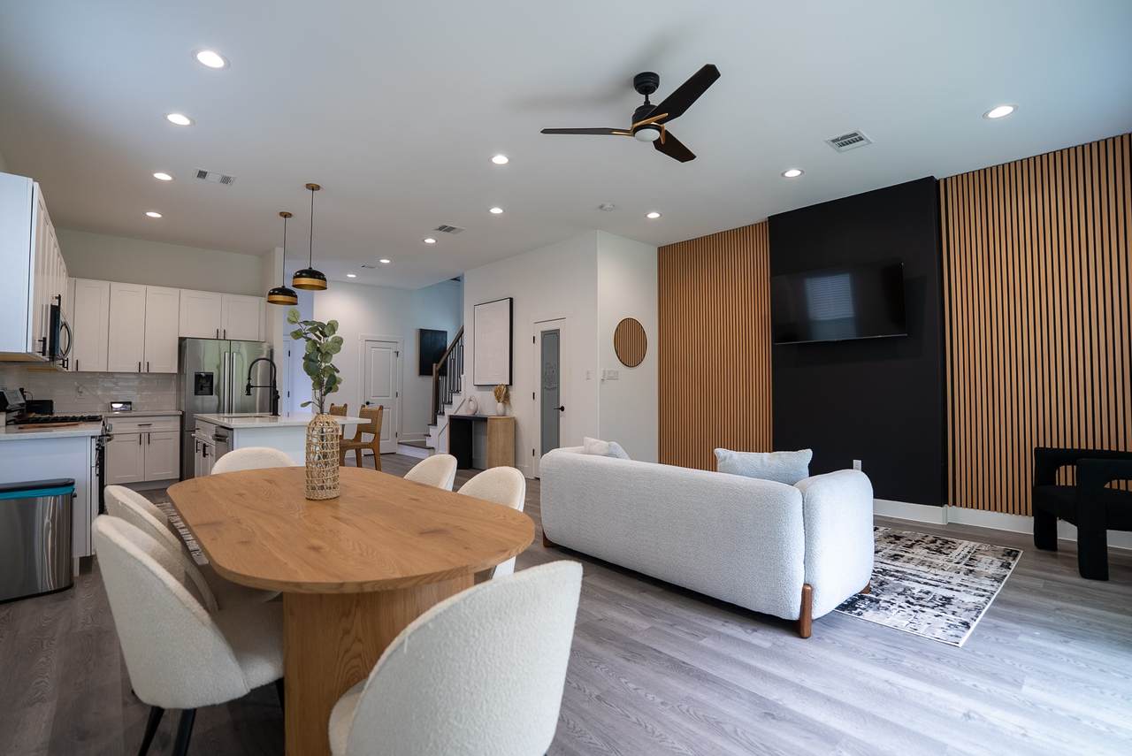 3818 Lynnfield Street - Photo 1