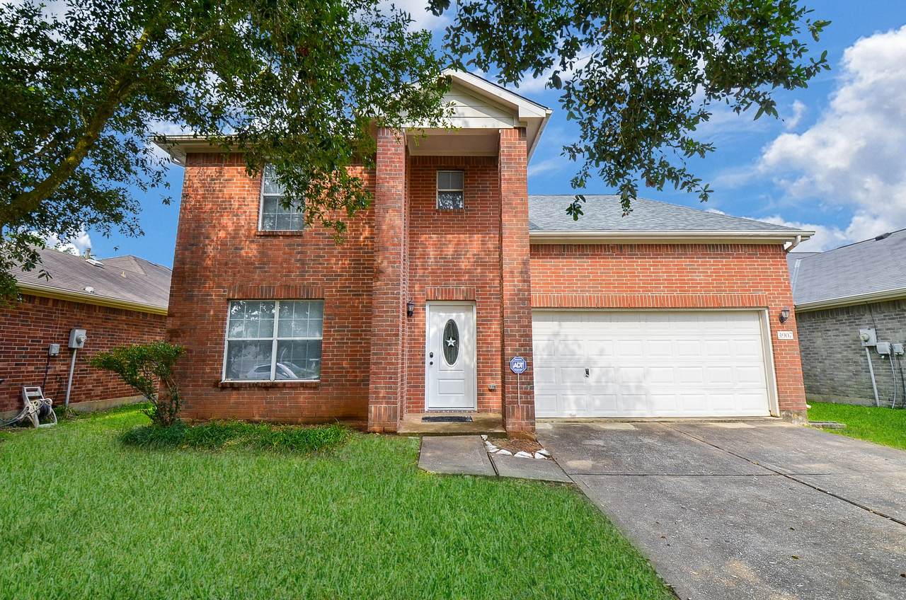 3907 Pebble Garden Lane - Photo 1