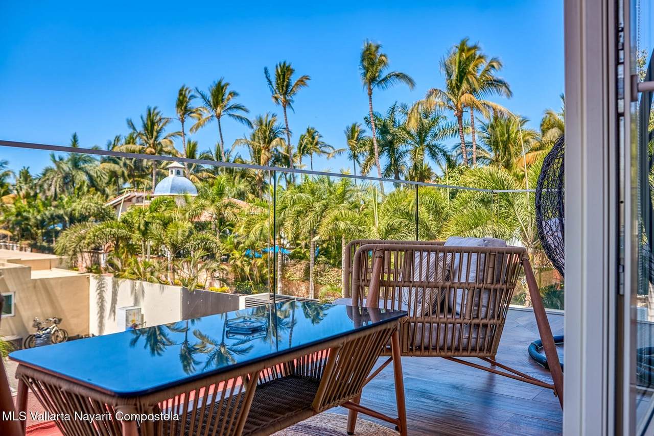 113 Lazaro Cardenas - Photo 1