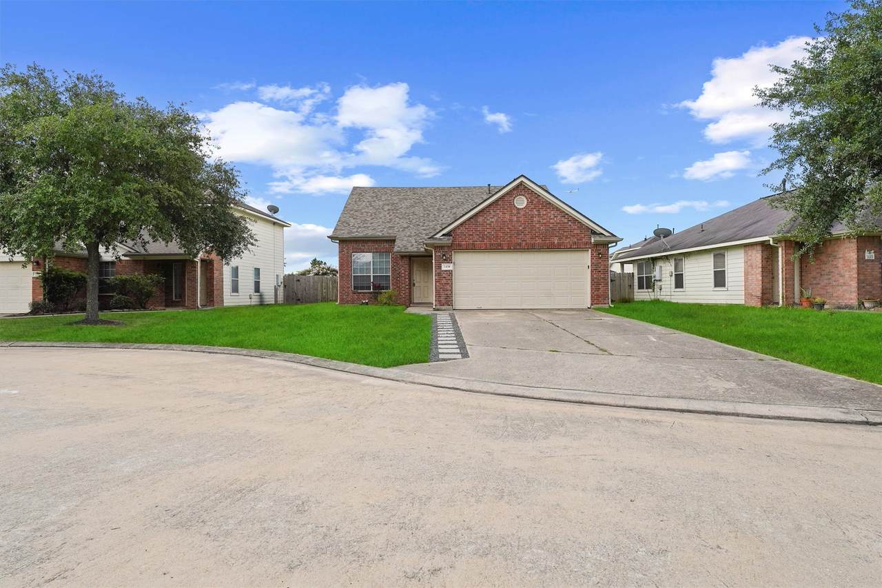 1430 Suffield Court - Photo 1
