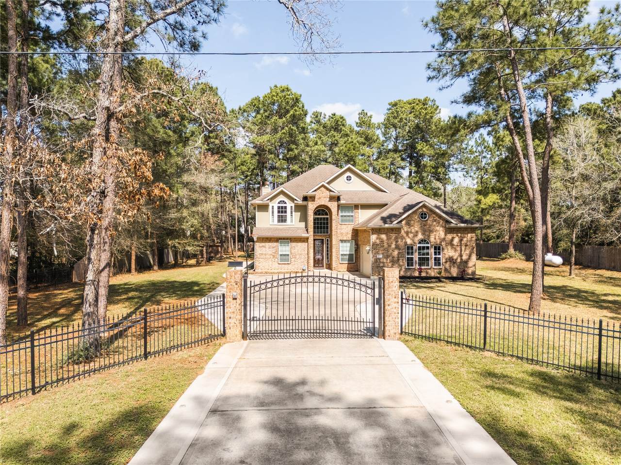 22306 Baneberry Road - Photo 1