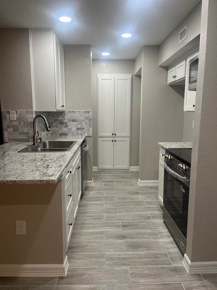 260 El Dorado Boulevard - Photo 1