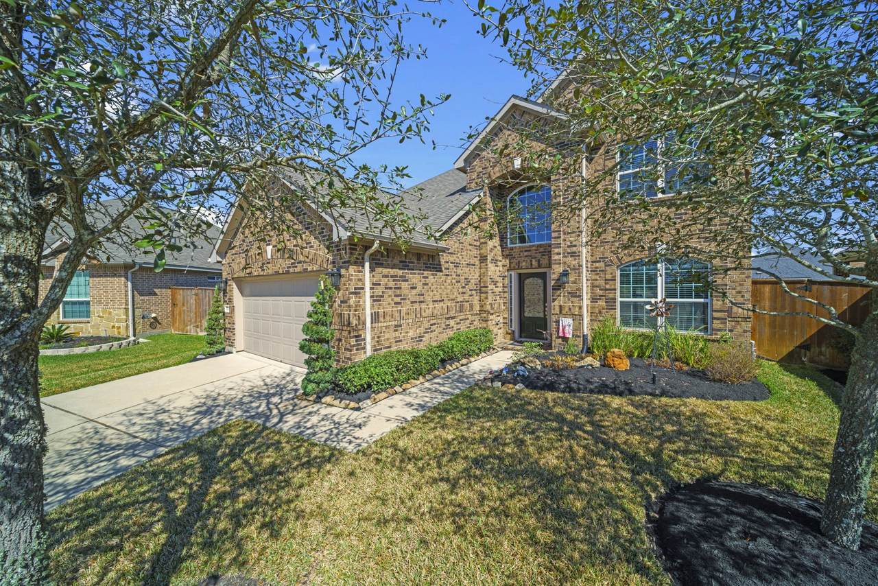 1707 Benbrook Hollow Lane - Photo 1