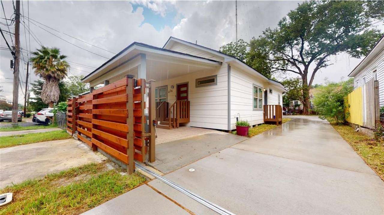 426 Middle Street - Photo 1