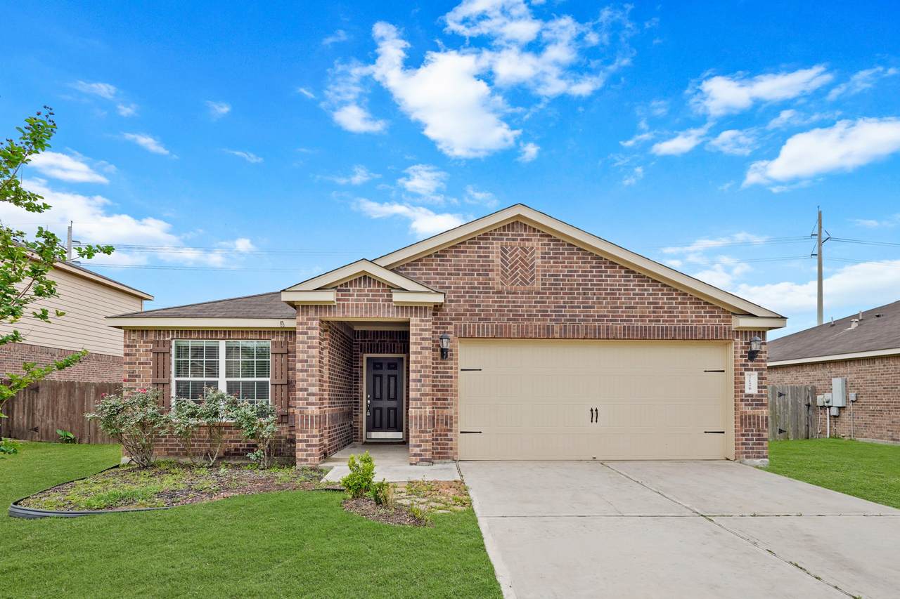 7126 Montclair Peak Lane - Photo 1