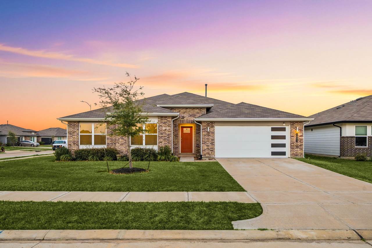 1803 Rolling Hill Lane - Photo 1