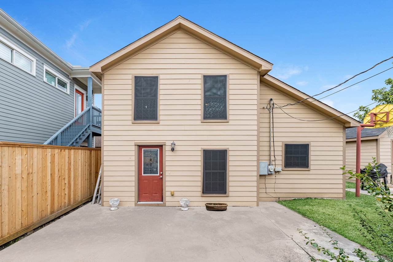 709 1/2 Gale Street - Photo 1