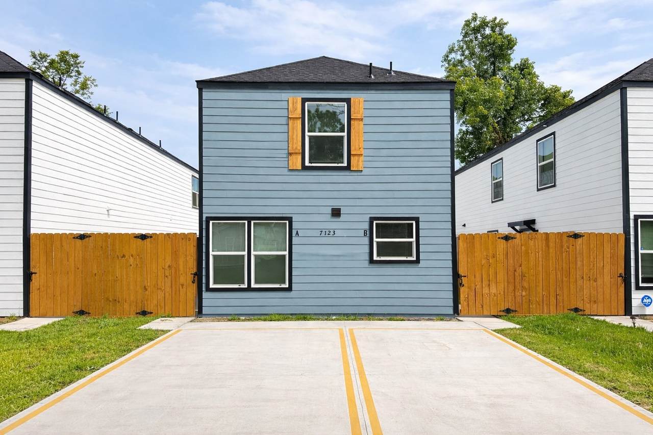 7123 Bywood Street - Photo 1