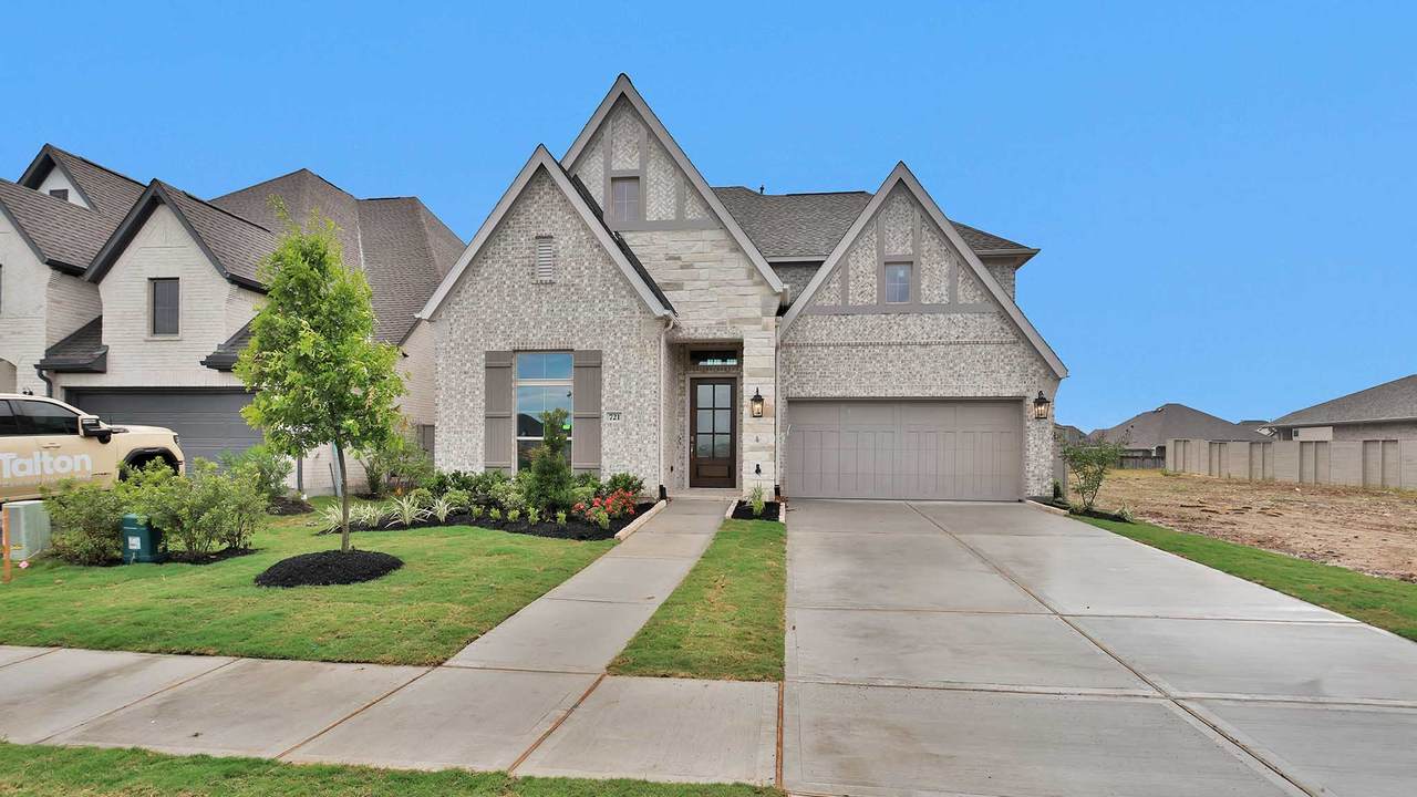721 Eagle Ford Lane - Photo 1