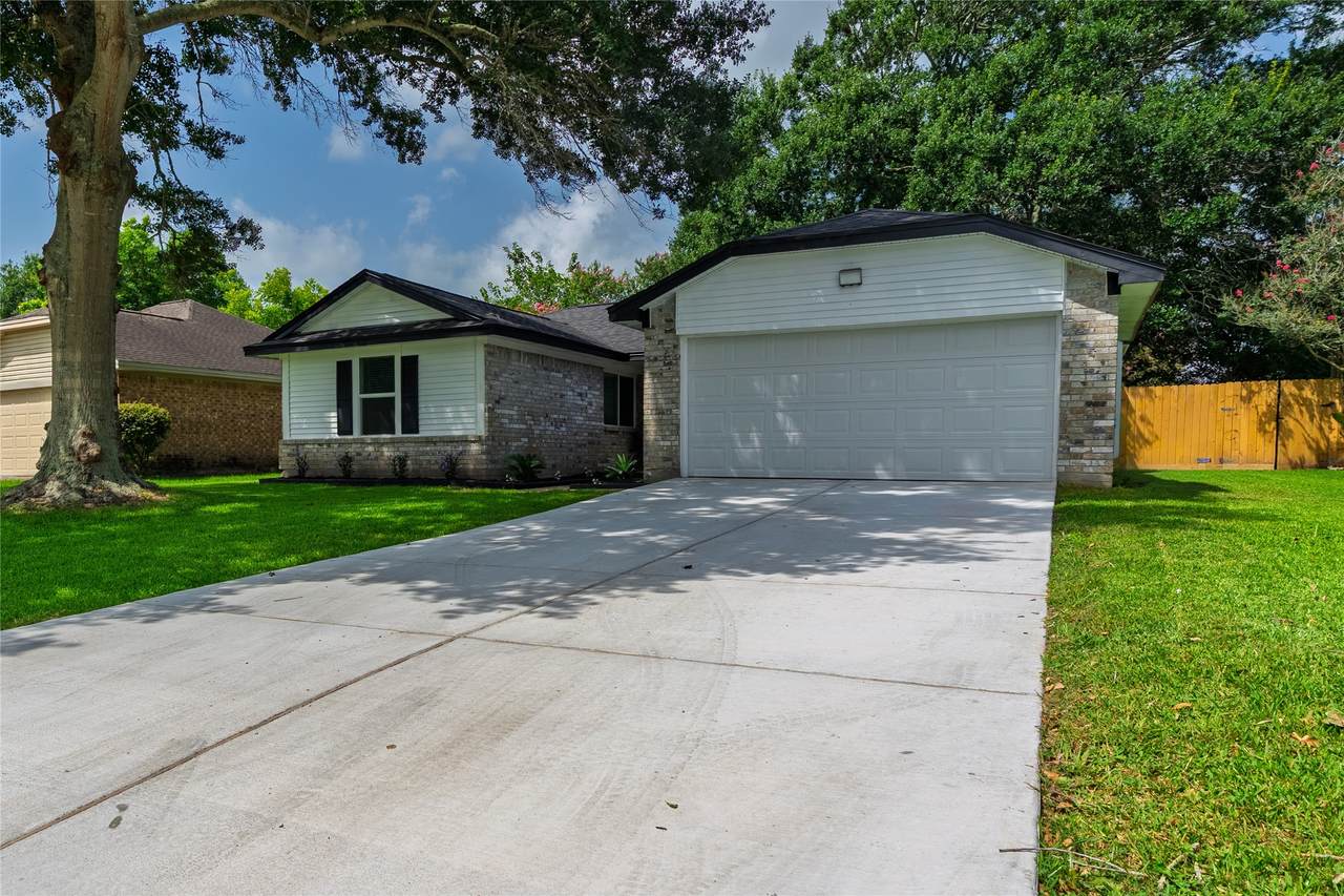 4855 Sulley Drive - Photo 1