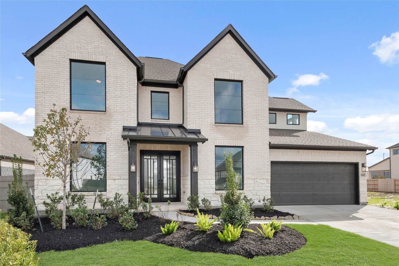 15668 Broadway Bend Drive - Photo 1