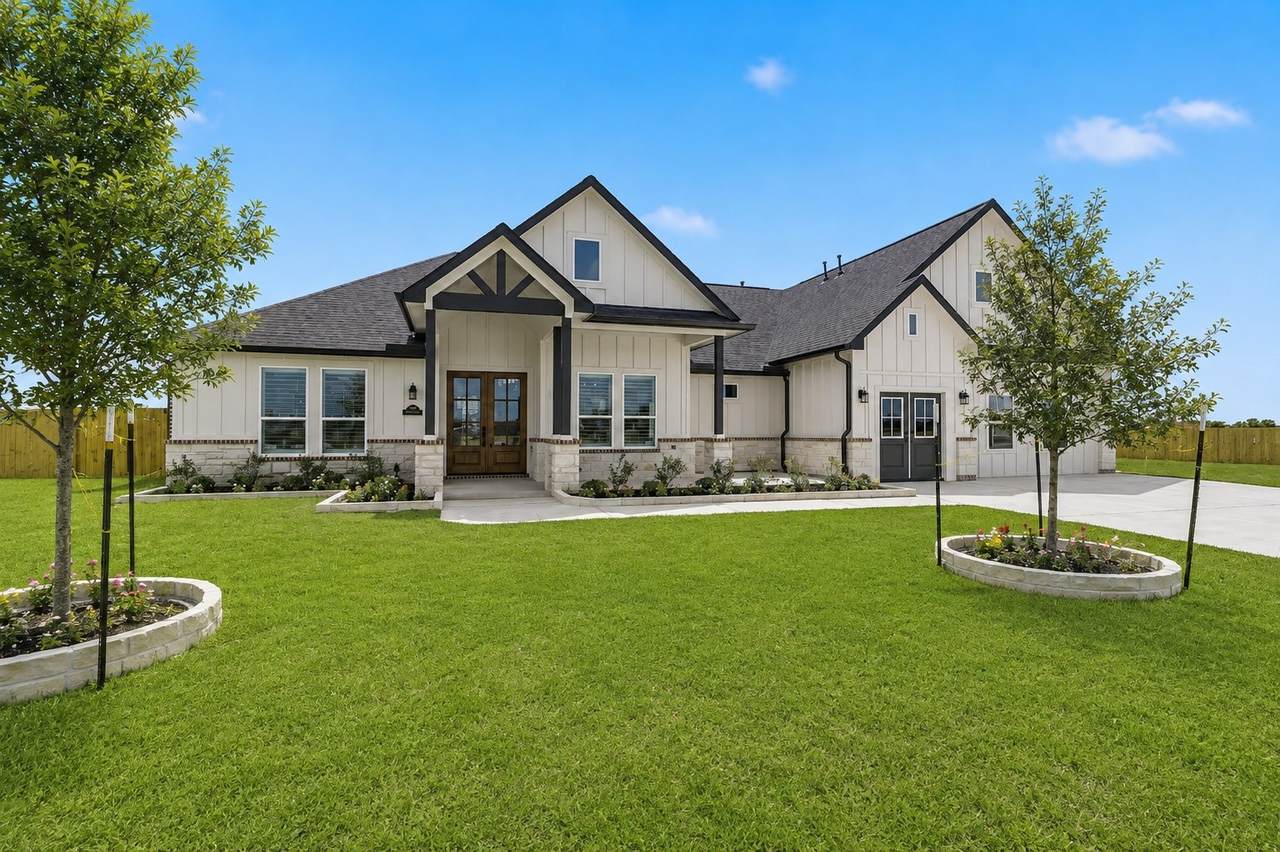 13007 Willow Drive - Photo 1