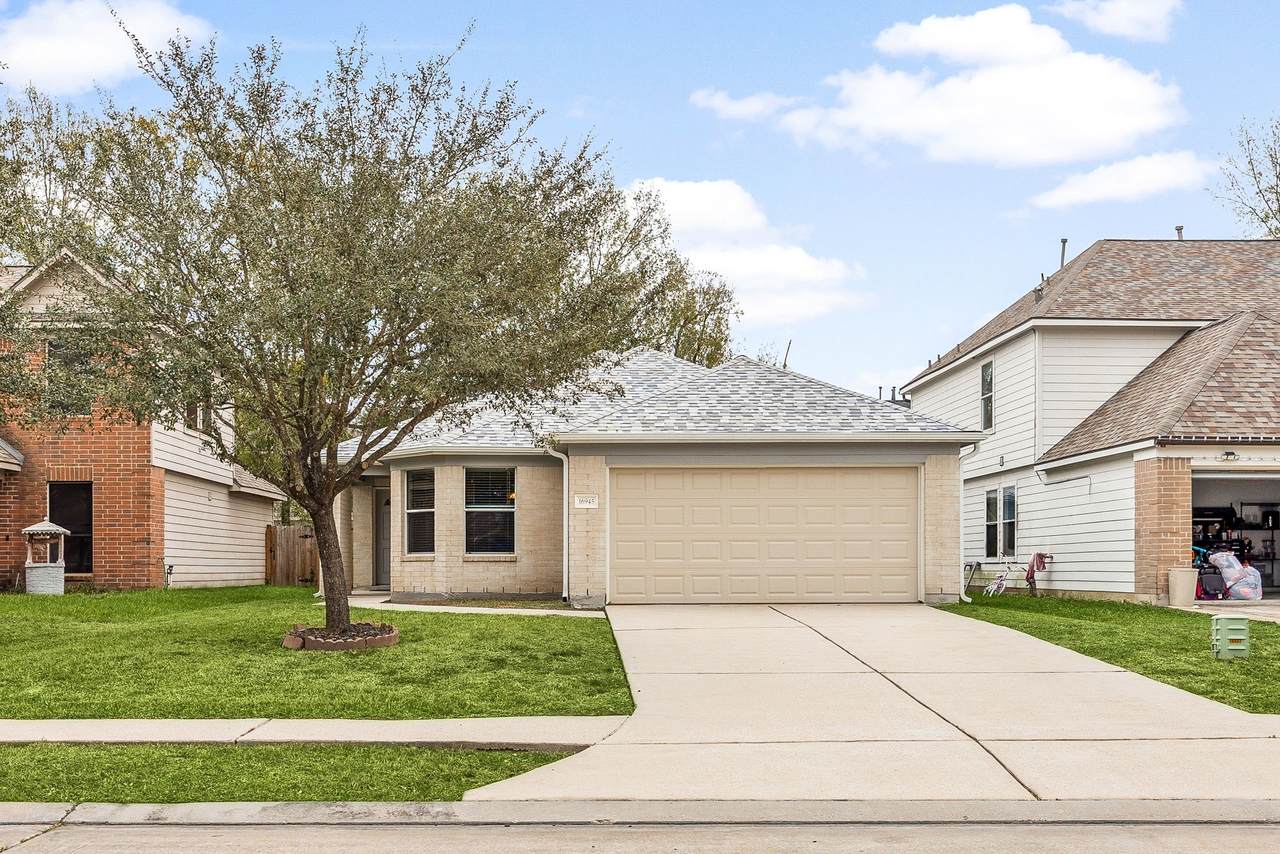 16945 Scenic Knoll - Photo 1