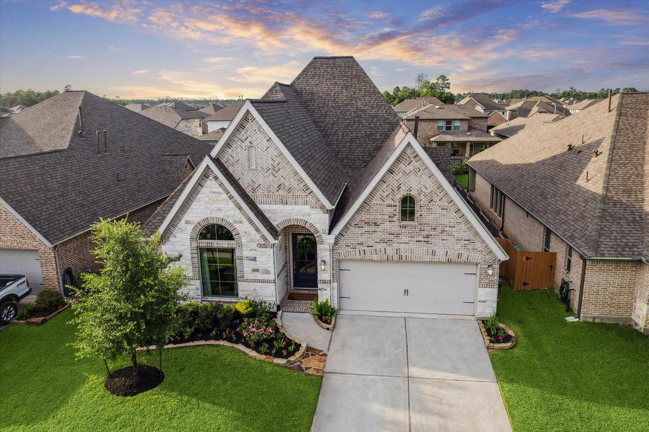 4085 Emerson Cove Drive - Photo 1