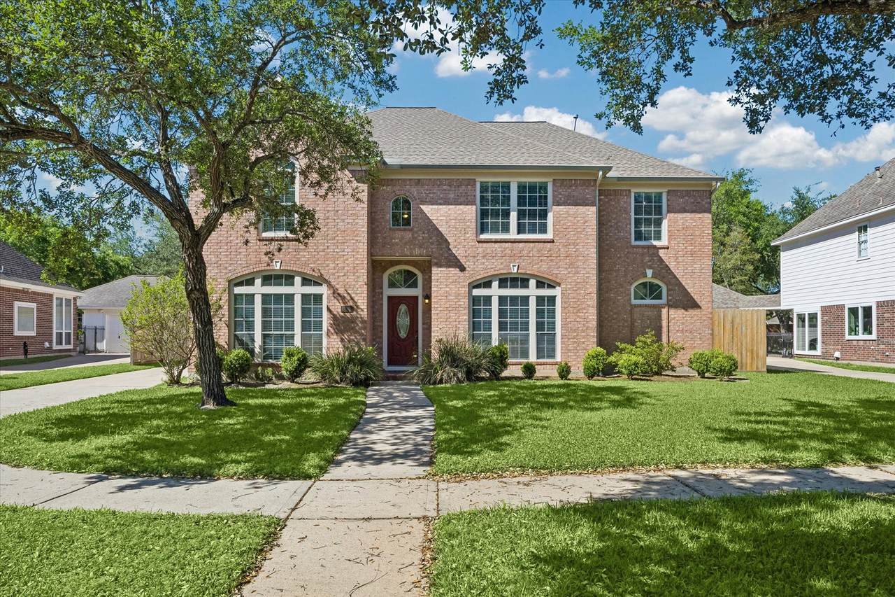 2209 Summer Reef Drive - Photo 1