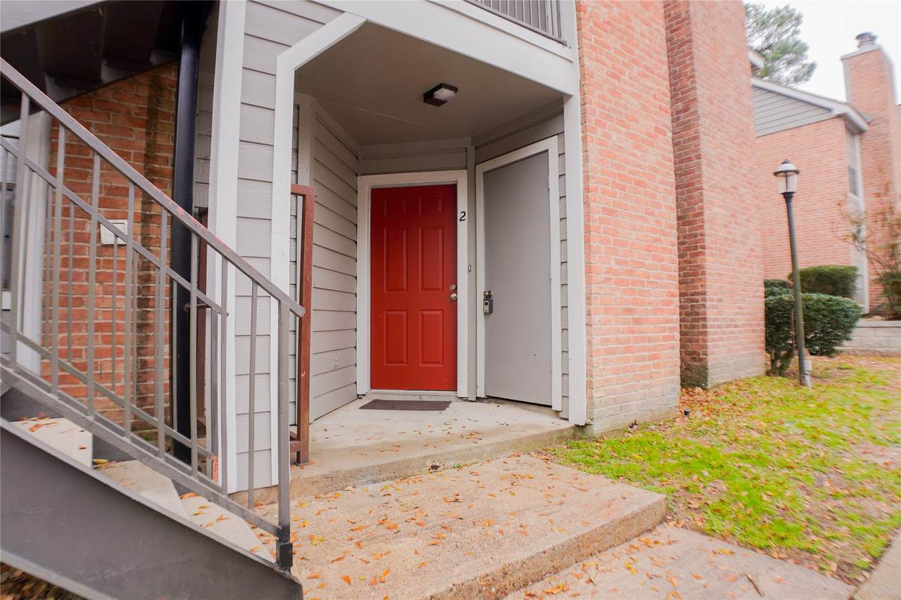2401 Sycamore - Photo 1