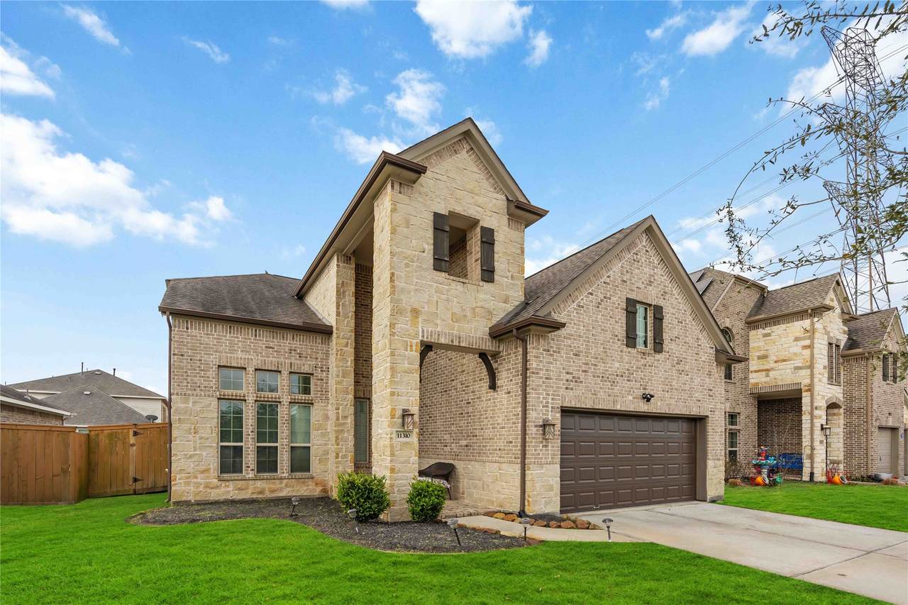 11310 Thompson Bend Drive - Photo 1