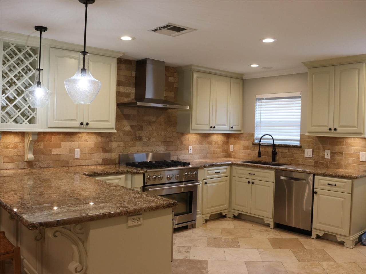 11419 Landsdowne Drive - Photo 1