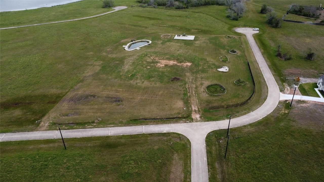 225 Cripple Creek Lane - Photo 1