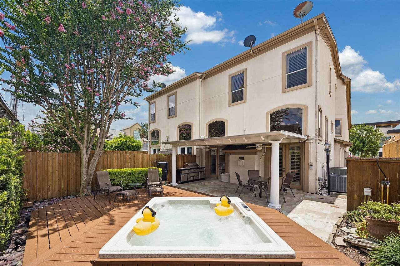 2034 Norfolk Street - Photo 1