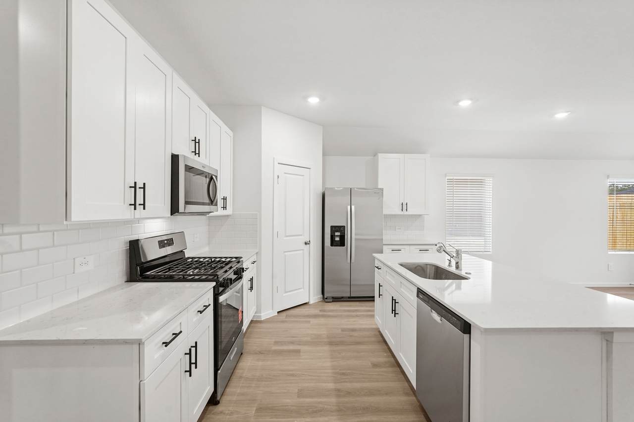 16466 Pinebrook Leaf Lane - Photo 1