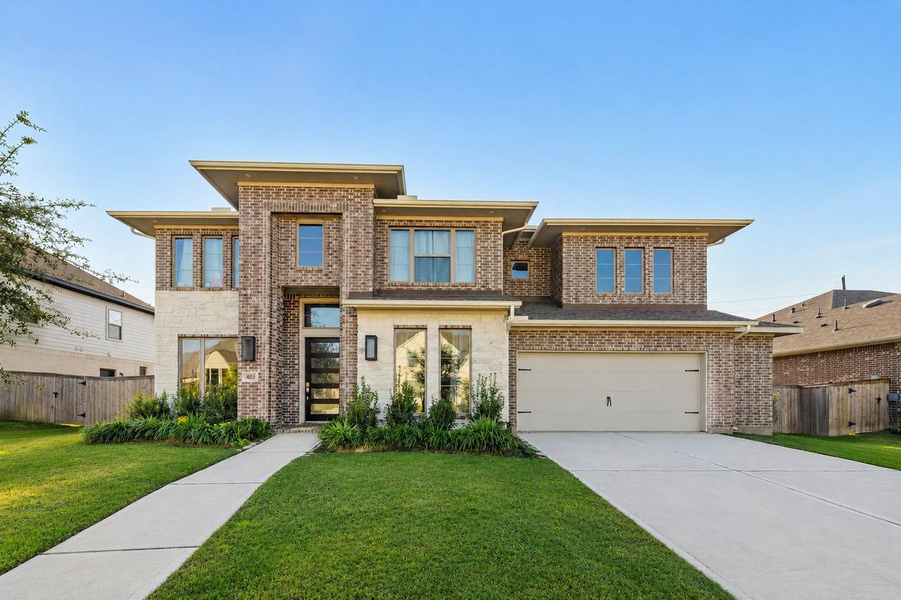 4823 Parkgate Avenue - Photo 1
