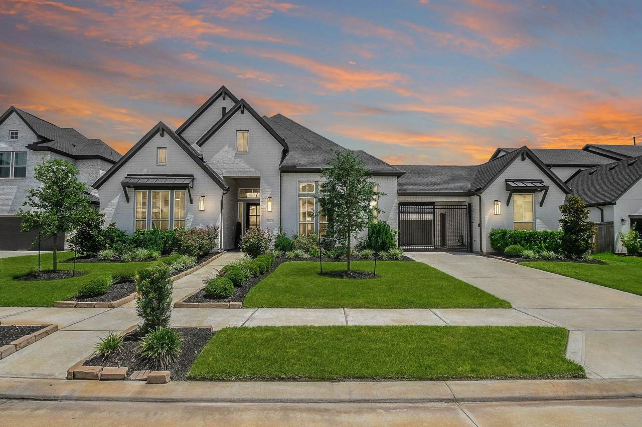 10123 Drifting Wind Lane - Photo 1