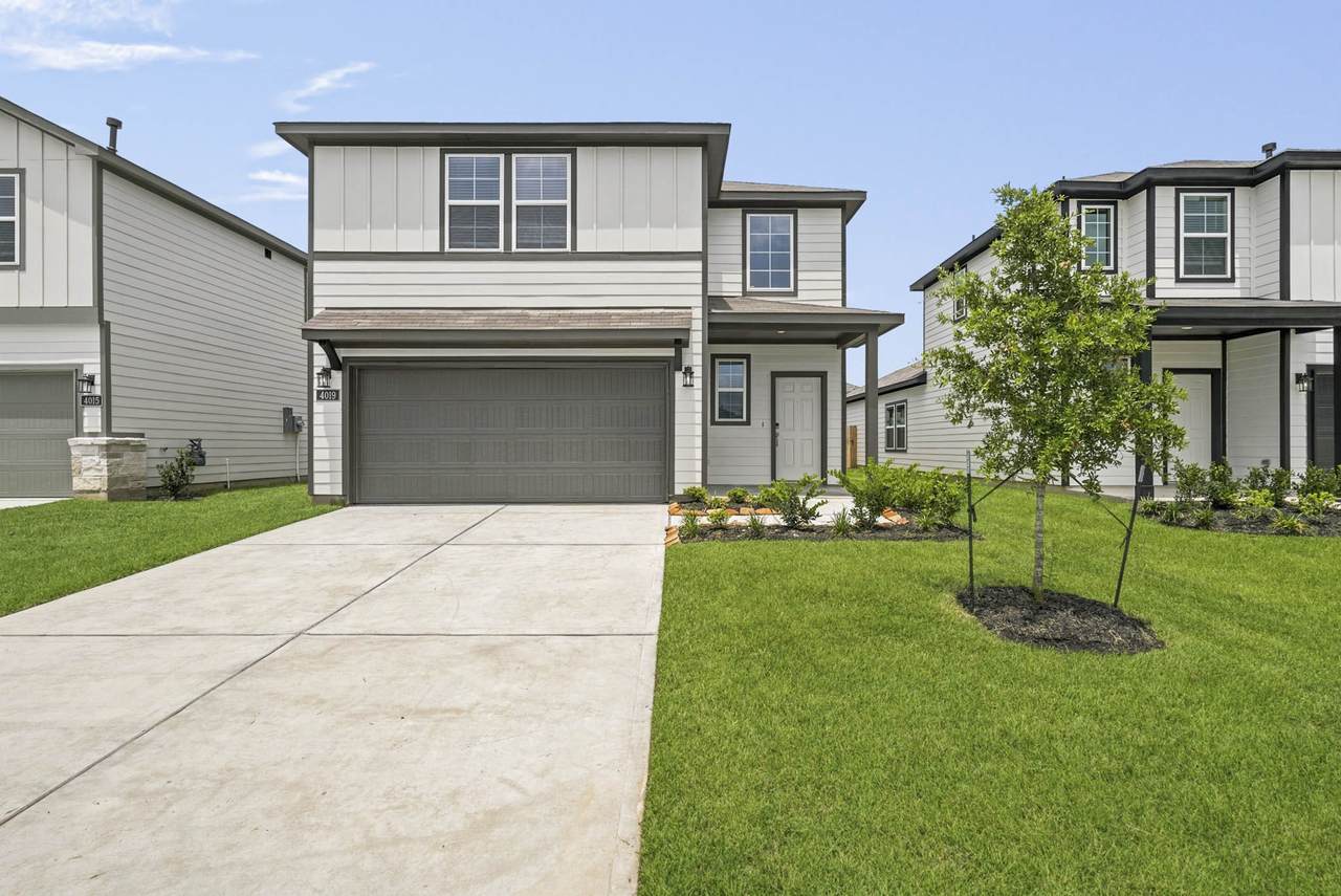 4019 Windy Whisper Drive - Photo 1