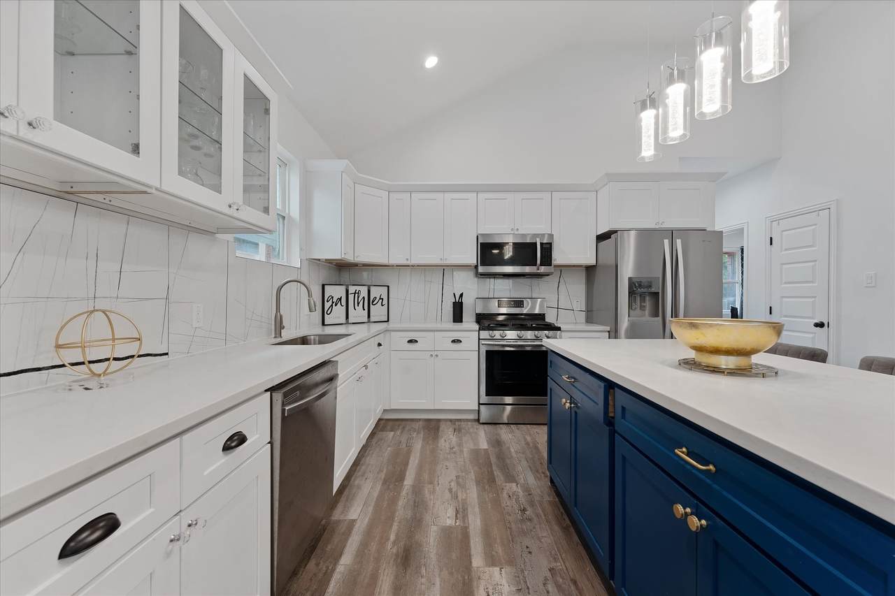 4547 Newberry Street - Photo 1