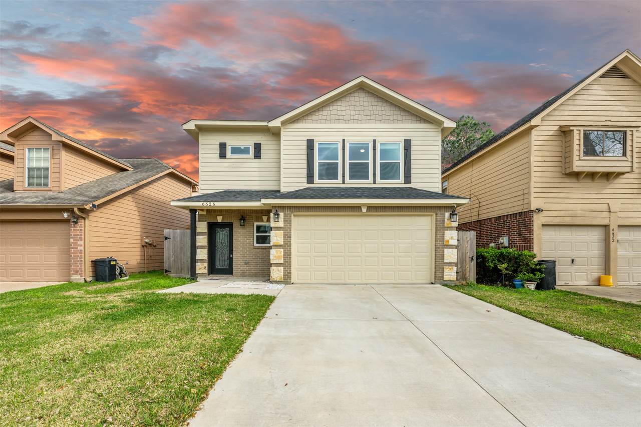 6626 Autumn Flowers Dr - Photo 1