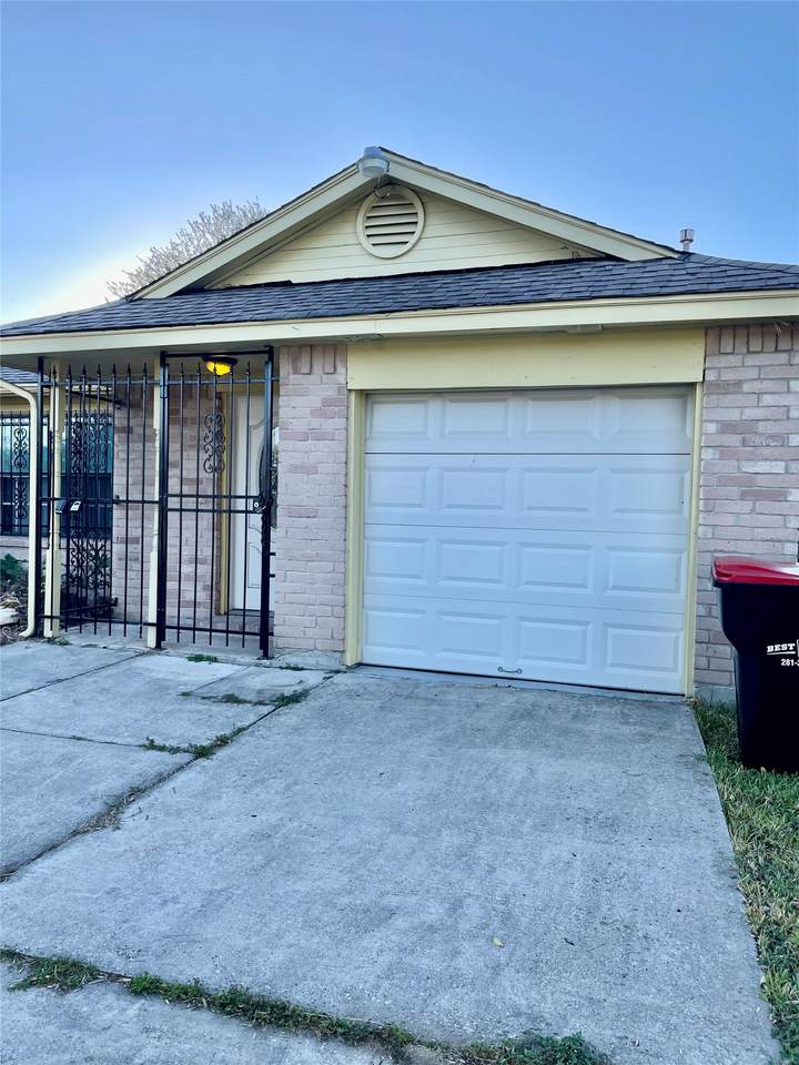 11907 Marsham Circle - Photo 1
