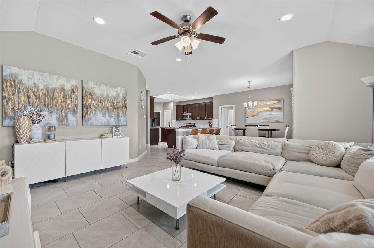 18402 Pelham Hollow Trail - Photo 1