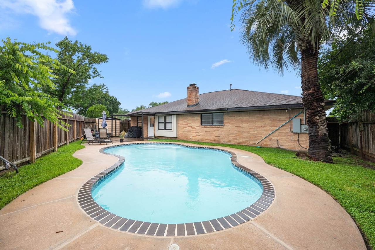8215 Braes River Drive - Photo 1