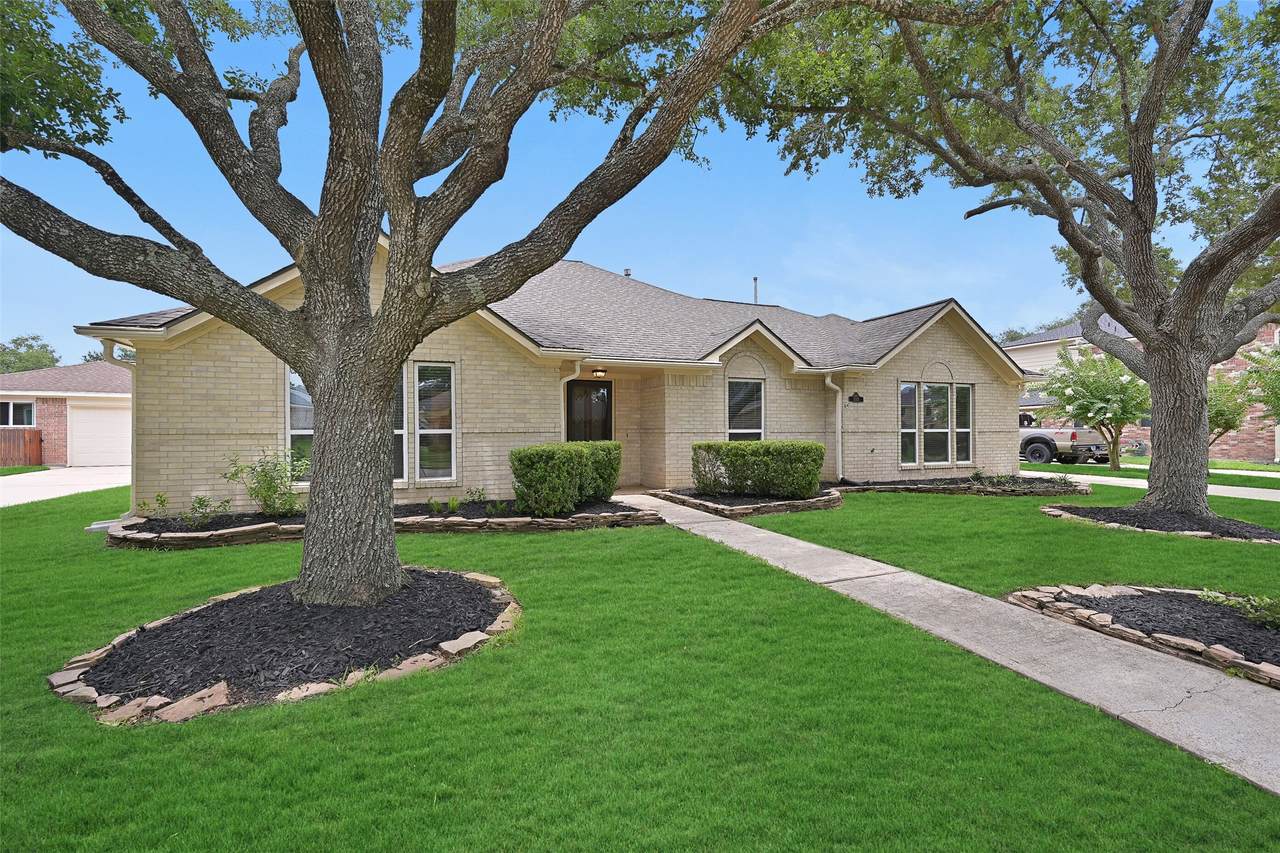 2015 Stonecrest Way - Photo 1