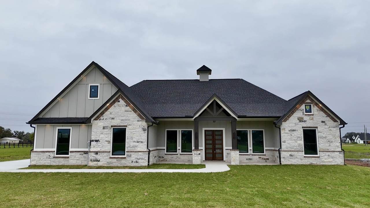 1214 Quarter Horse Trail - Photo 1