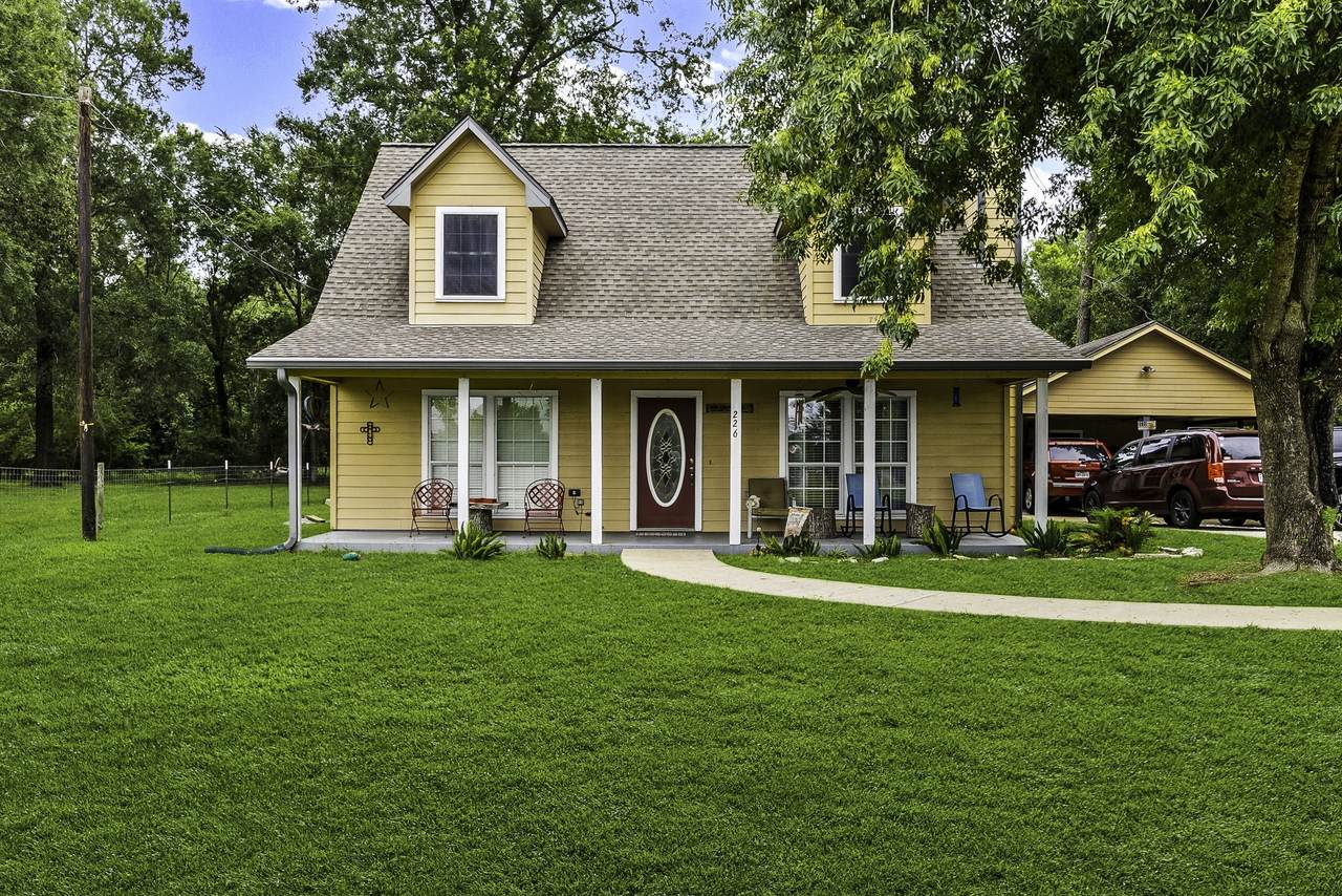 226 Crest Lane - Photo 1