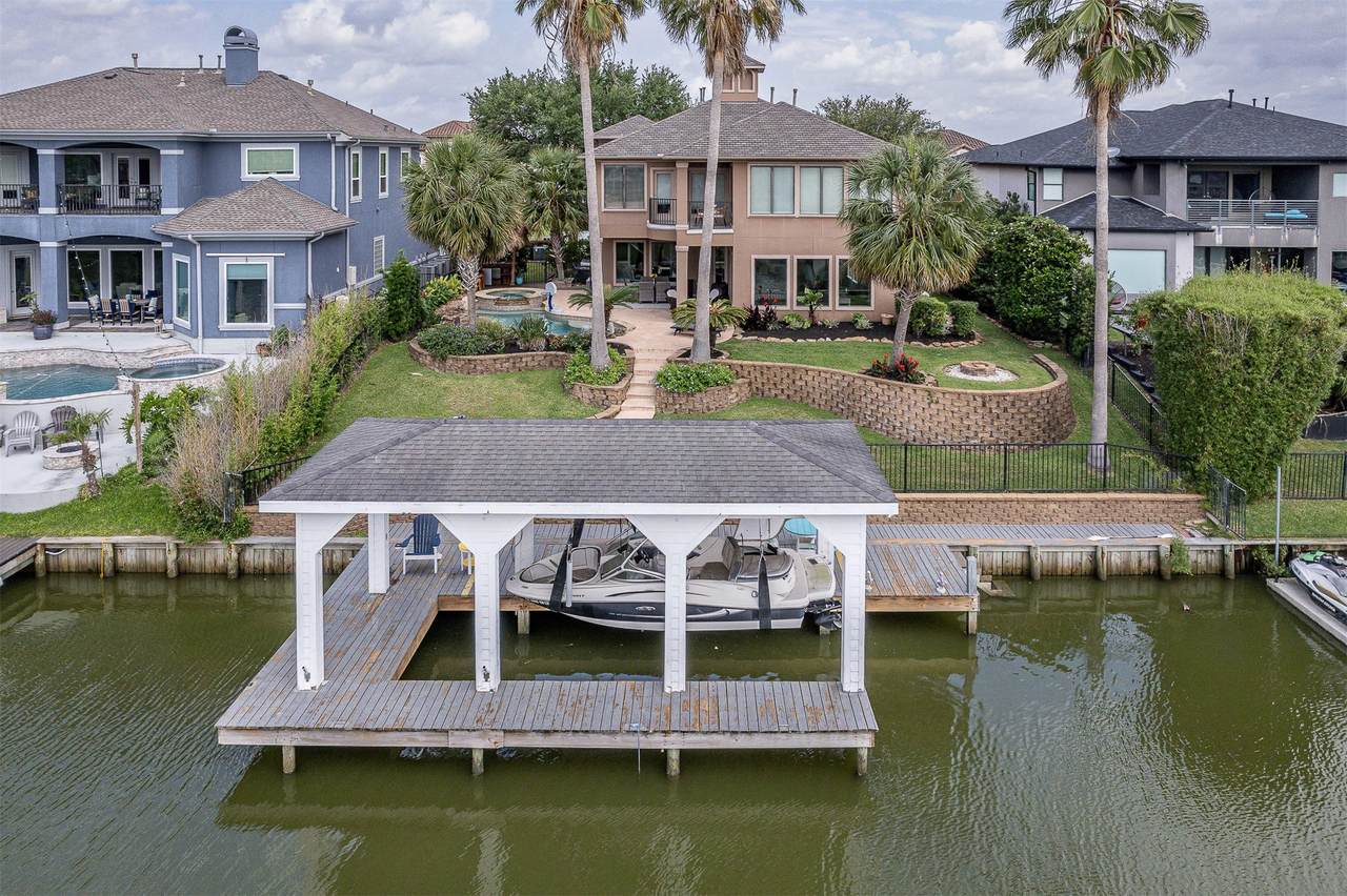 2938 N Island Drive - Photo 1
