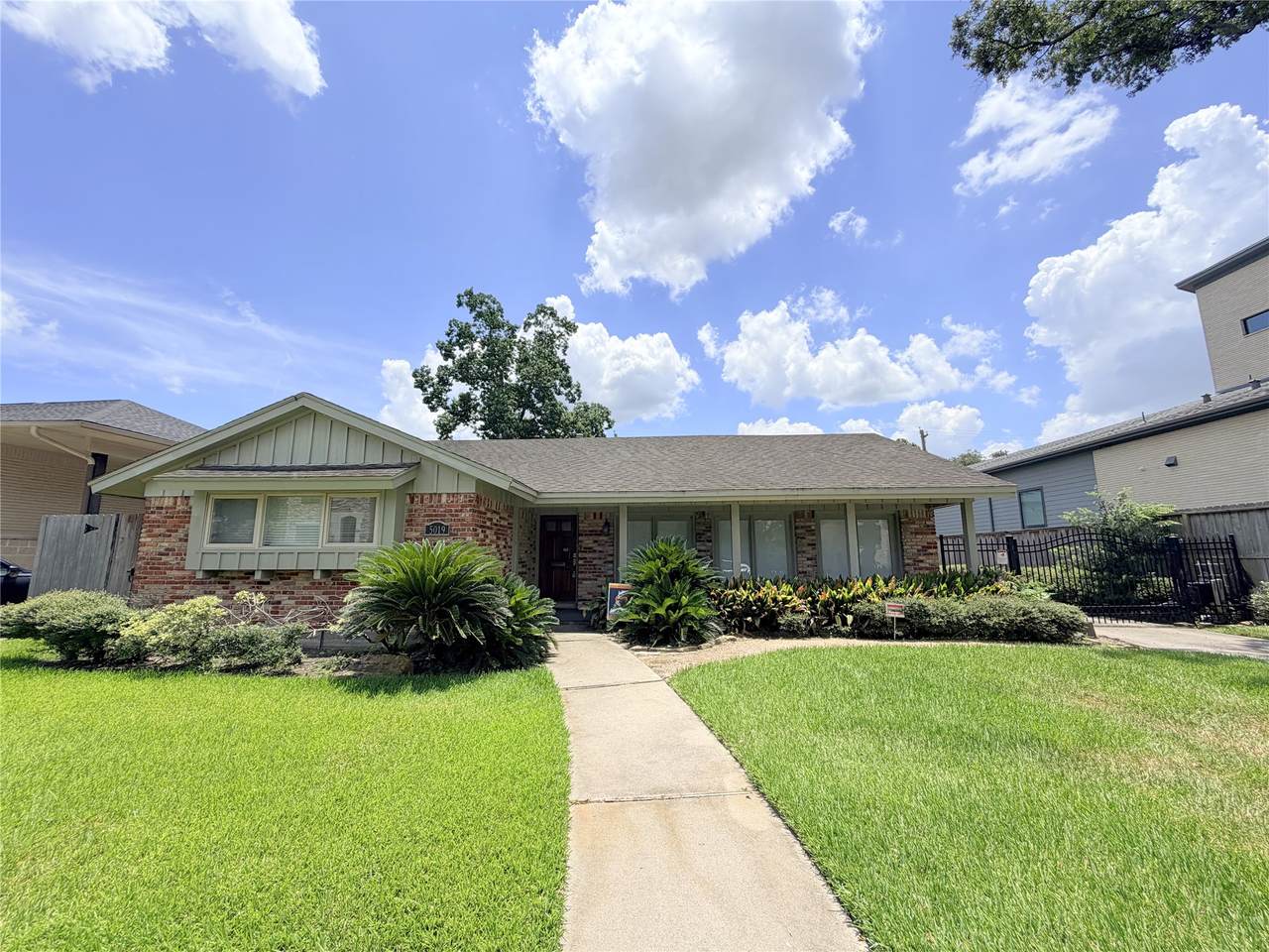 5019 Yarwell Drive - Photo 1
