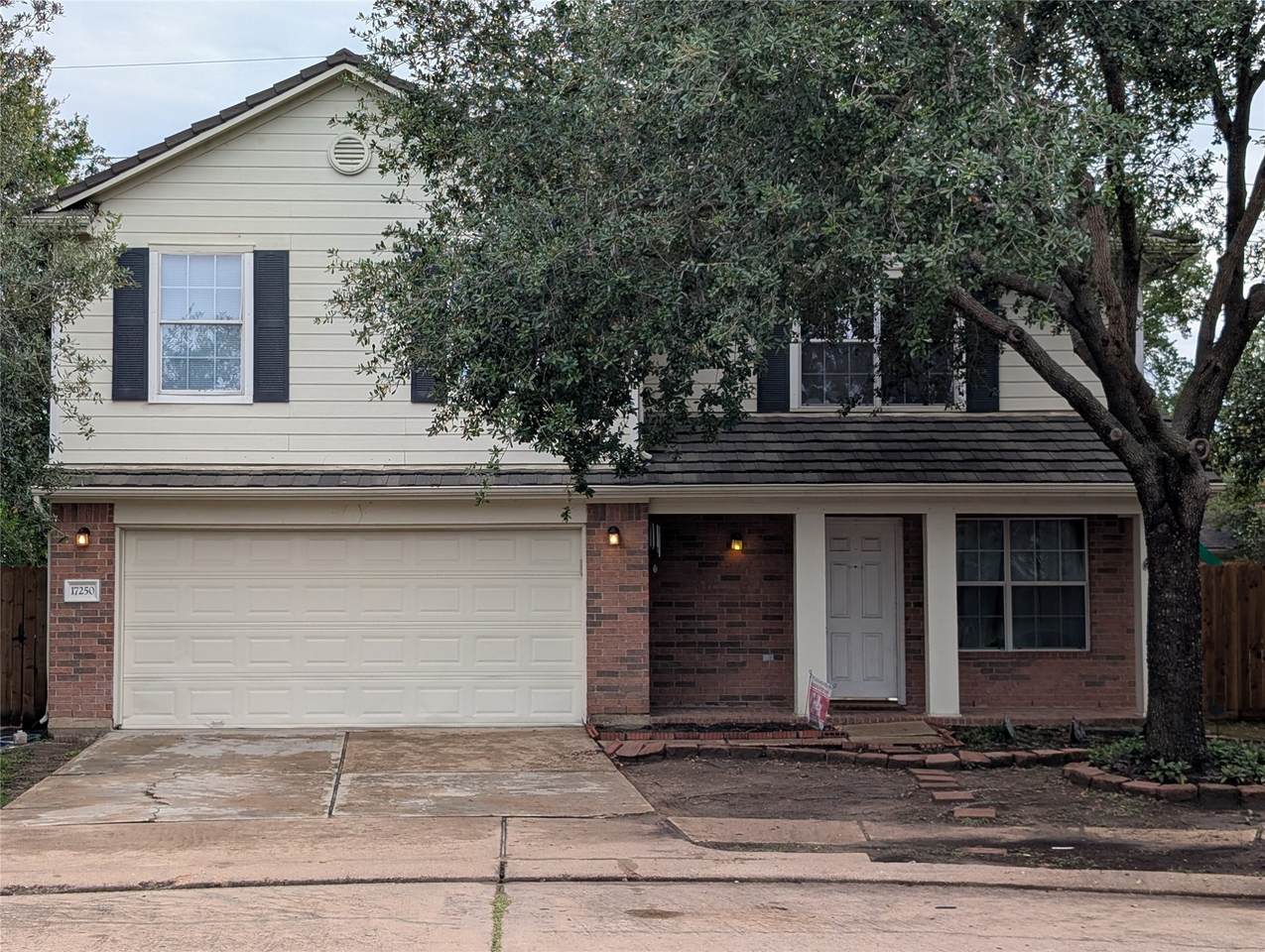 17250 April Valley Court - Photo 1