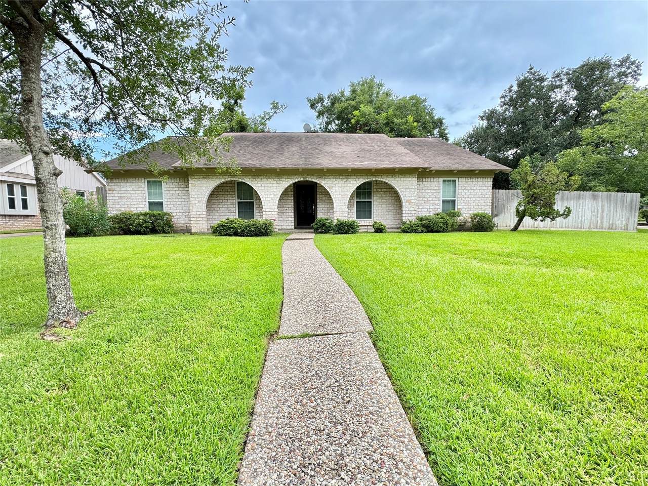 13935 Saint Marys Lane - Photo 1