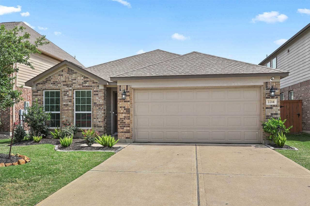 2214 Sand Lily Drive - Photo 1