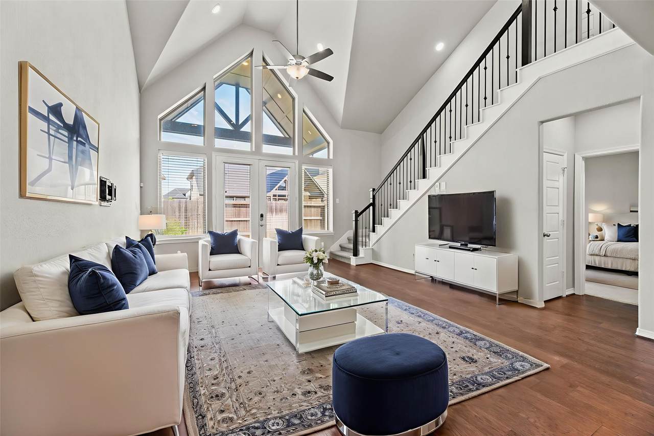 4115 Sherman Oak Lane - Photo 1