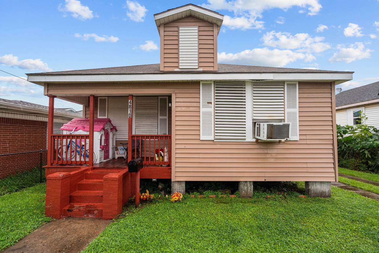 4810 Avenue K - Photo 1