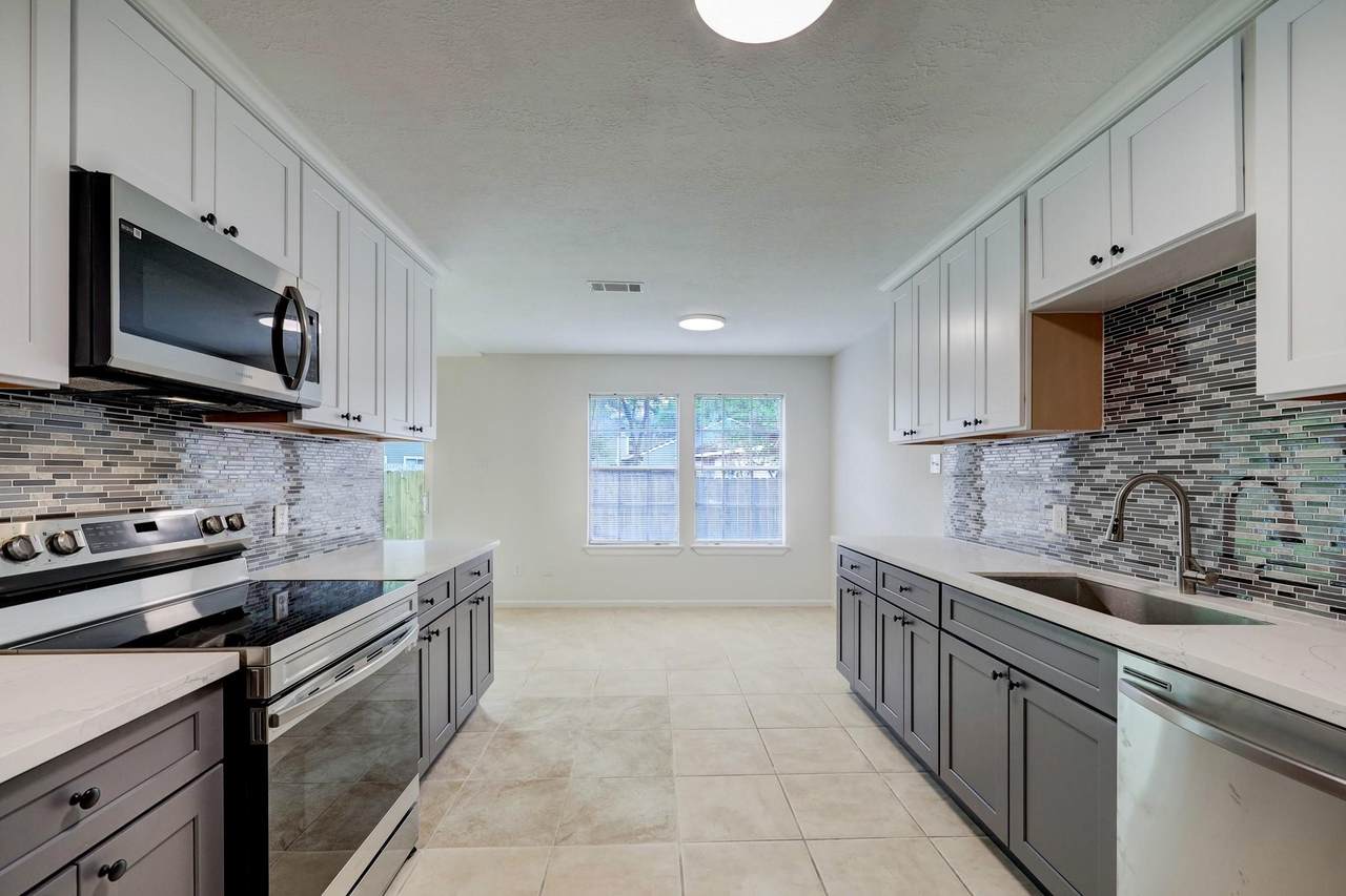 34 High Oaks - Photo 1