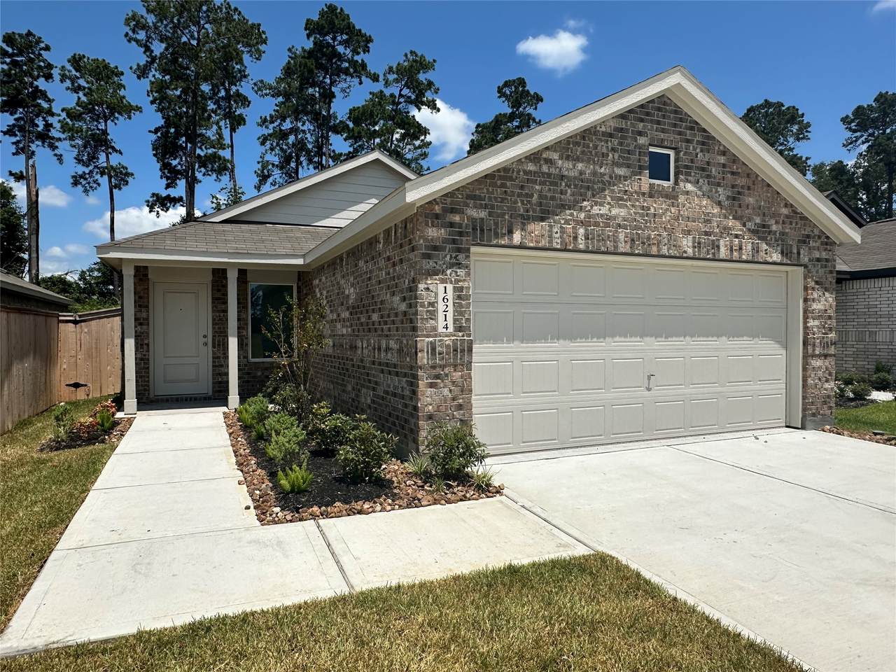 16214 Bergara Bend Drive - Photo 1