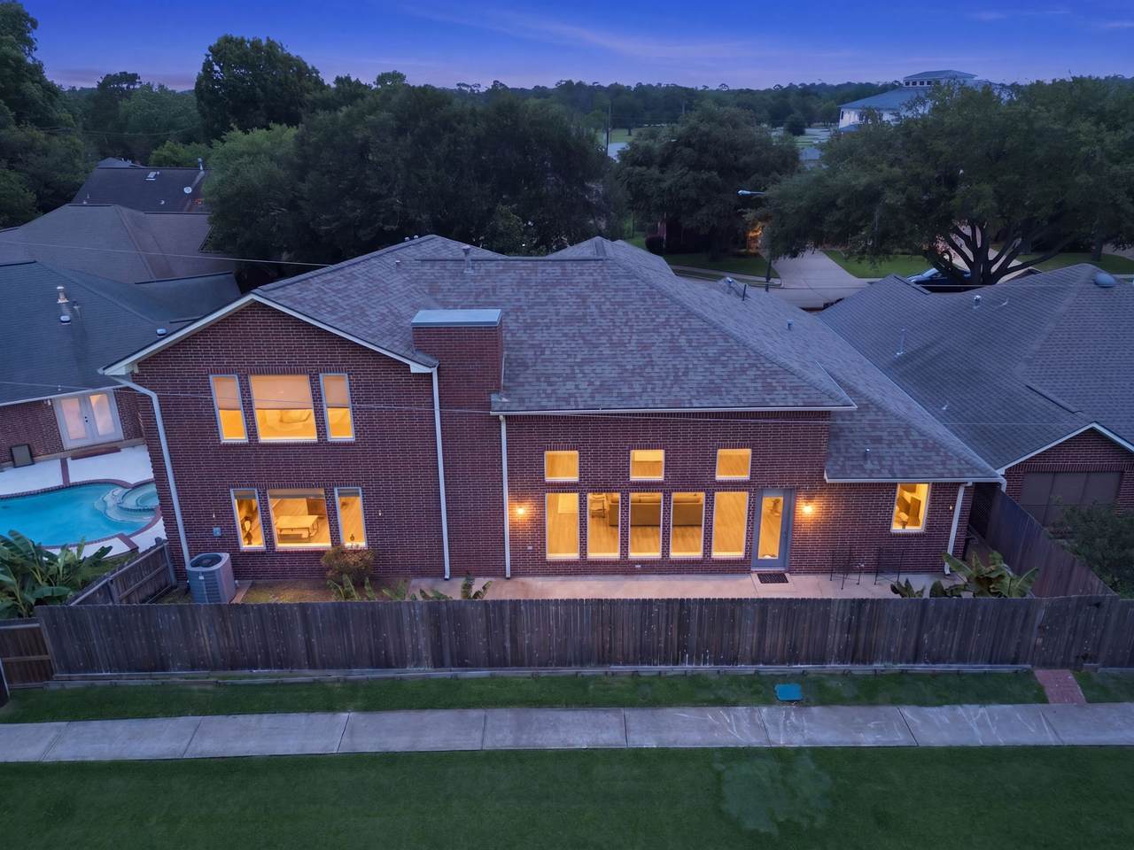 412 Live Oak Lane - Photo 1