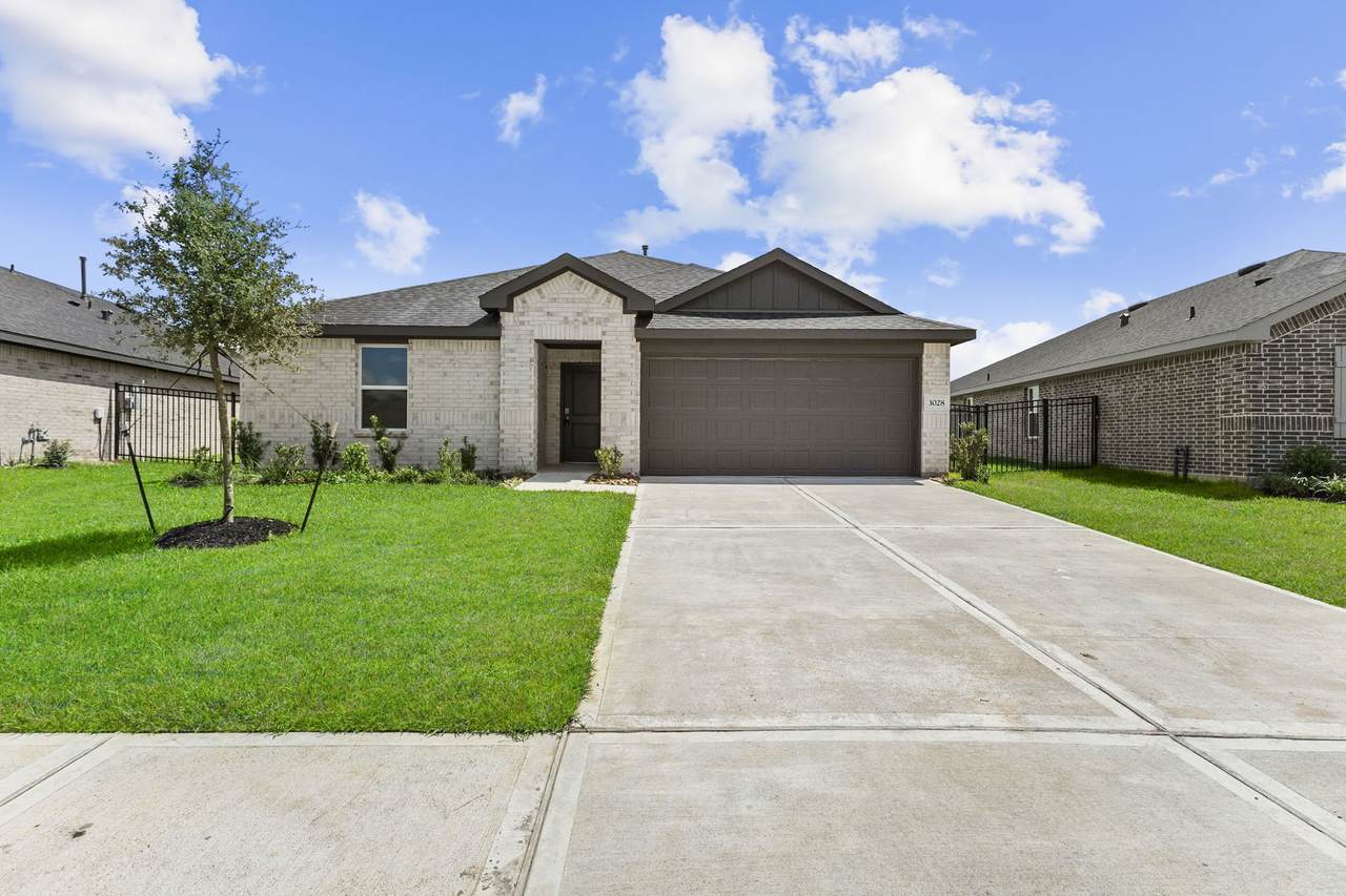 3028 Nori Shores Drive - Photo 1