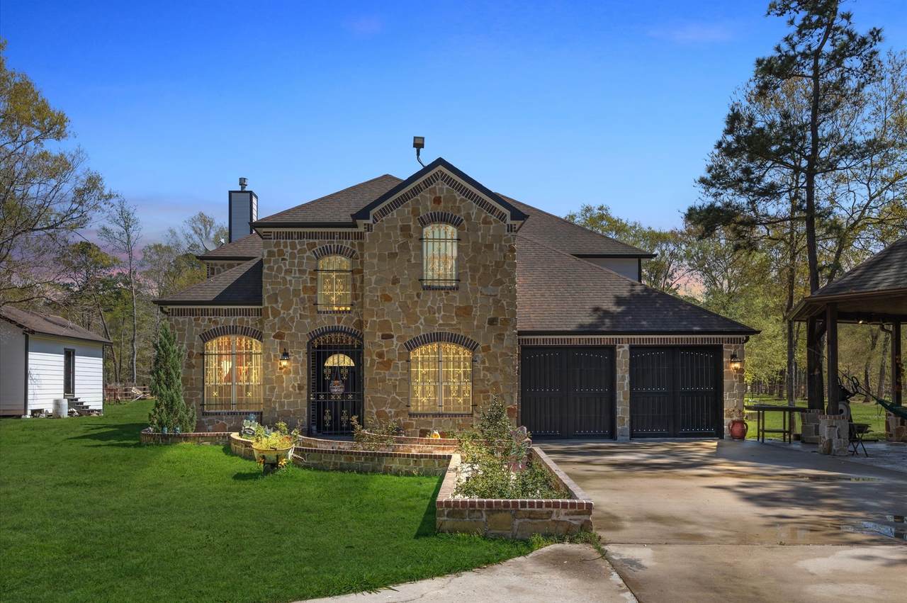 826 Oak Bend Loop - Photo 1